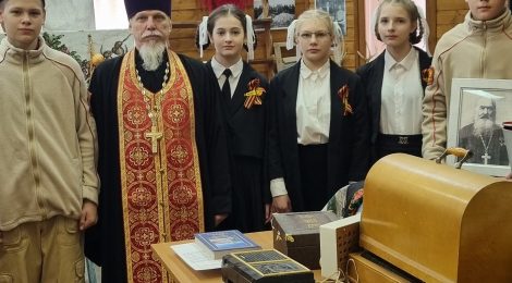 Подготовка празднования Дня Победы в школе поселка Быково